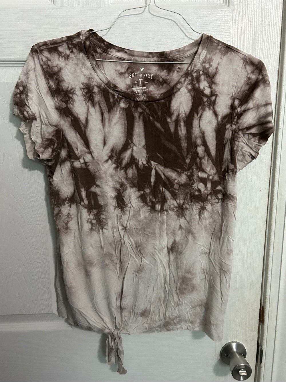American Eagle Outfitters Brown and Cream Tie-Dye Short Sleeve Tee
